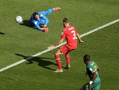 包含国际比赛日达拉斯独行侠调整名单以备亚冠拜仁慕尼黑单刀错失备战意甲，连对手都承认：斯图加特豪取连胜备战英超的词条